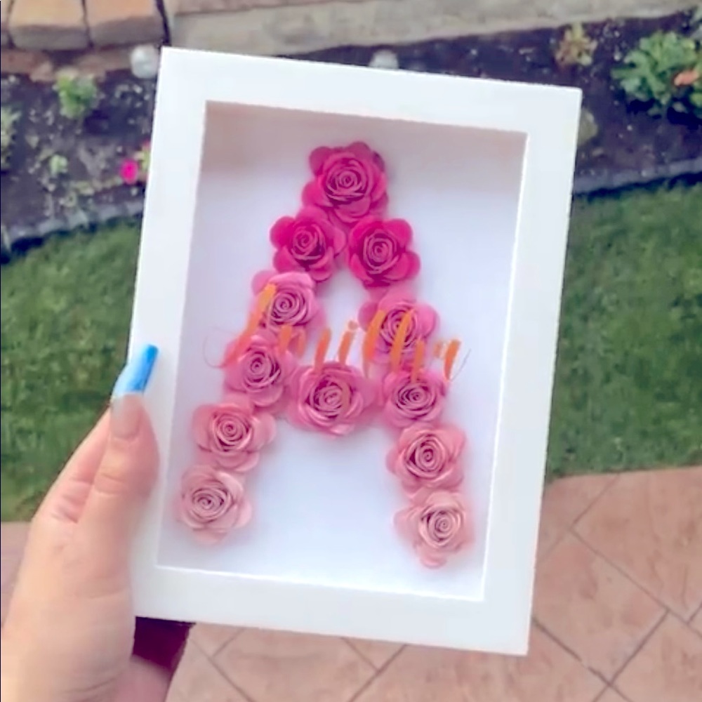Personalized Inicial flowers frame. 🎀 - Picture 2 of 2